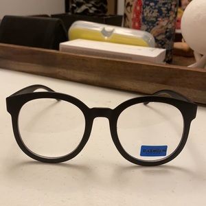 Korean street fashion-inspired eyeglasses